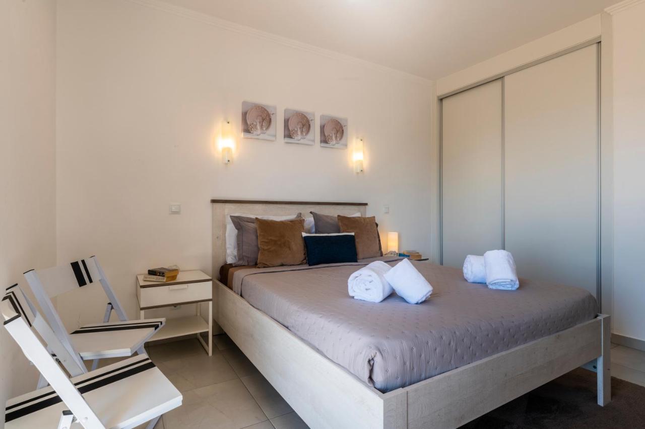 Sea View T1 Apartment - Free Wifi - Swimming Pool Albufeira Eksteriør billede
